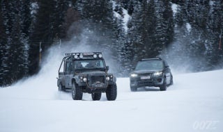 JAGUAR LAND ROVER OFFICIAL PARTNER OF 007 ELEMENTS