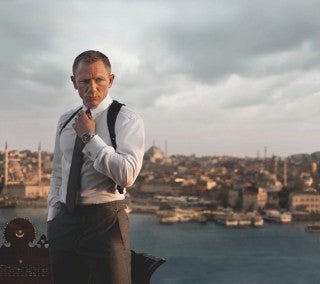 OMEGA SKYFALL TV AD