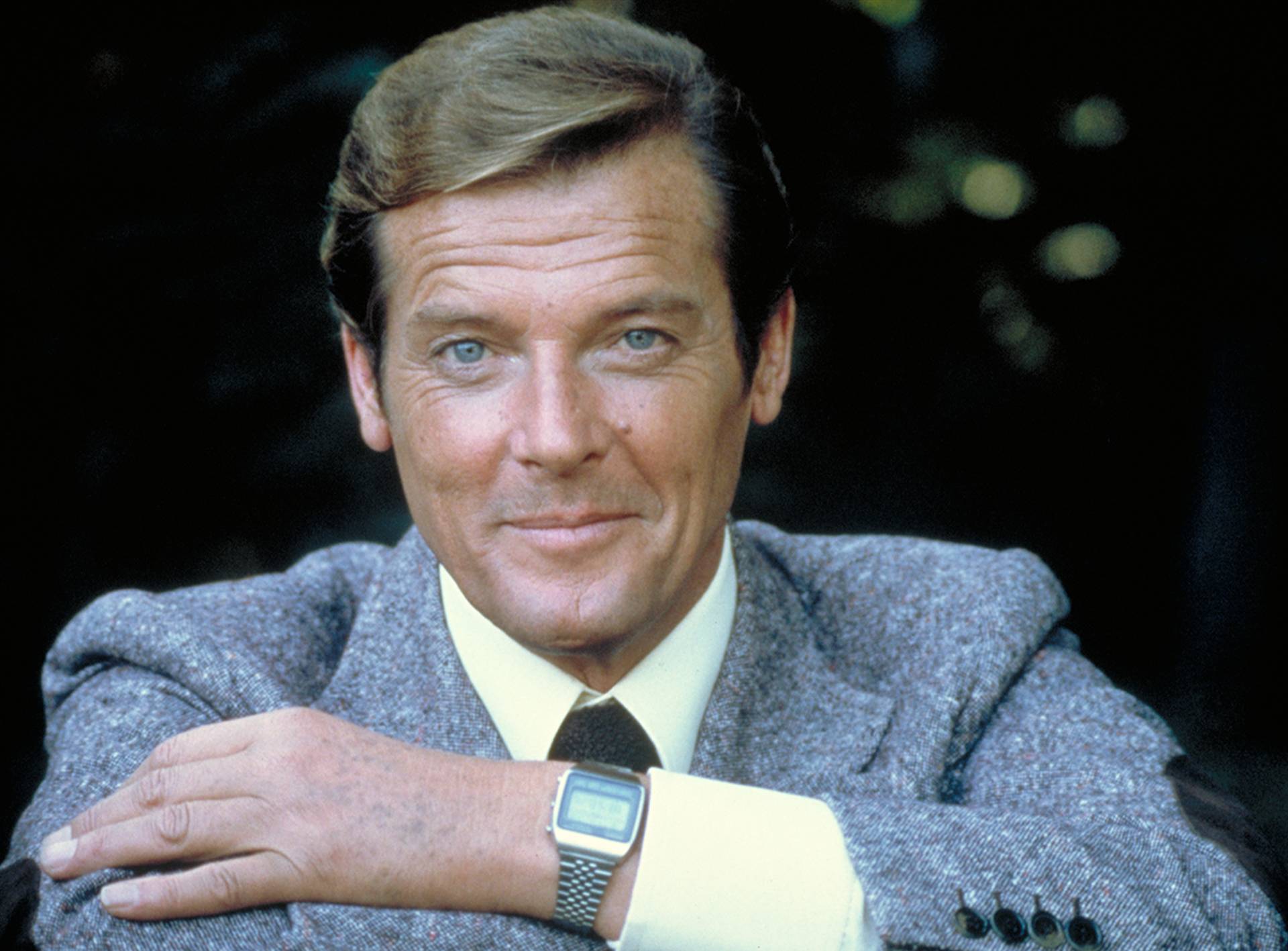 james bond roger moore