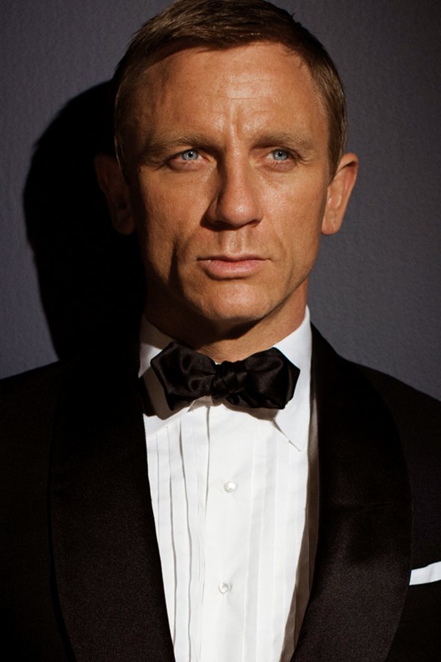 007 WEBSITE IMAGE SIZE Portait BondAMDB James Bond 007