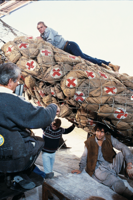 Bond’s Mid Air Cargo Net Fight