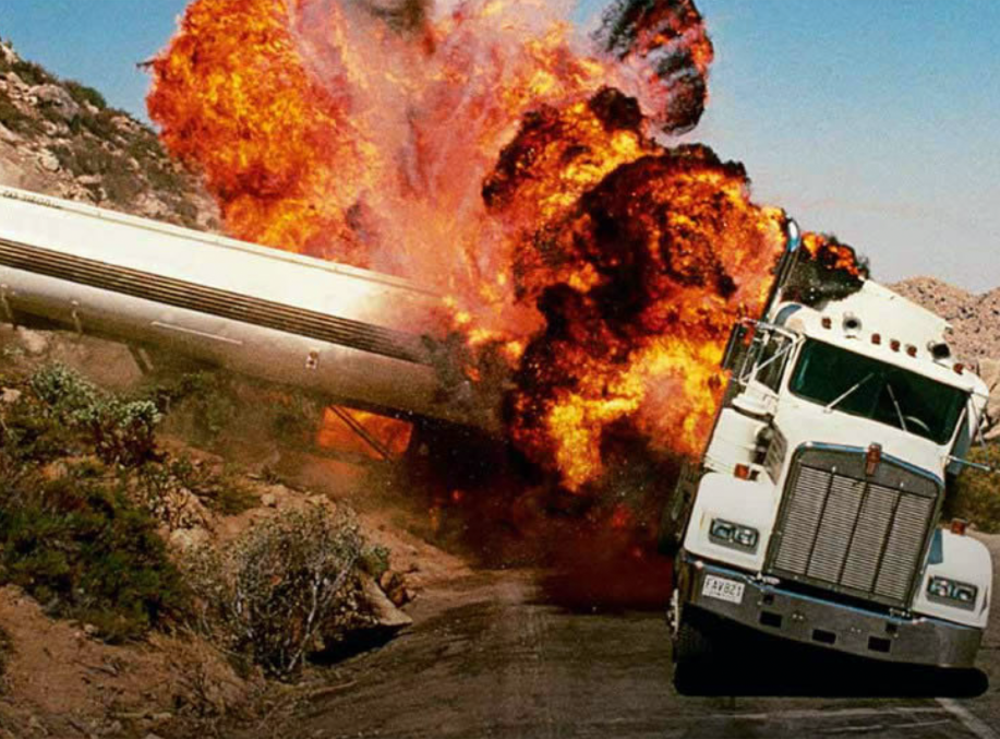 Licence To Kill Tanker Chase