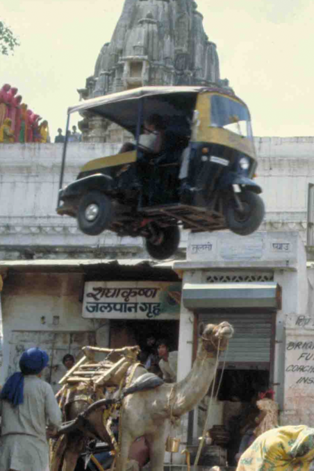 Octopussy’s Tuk Tuk Chase In India