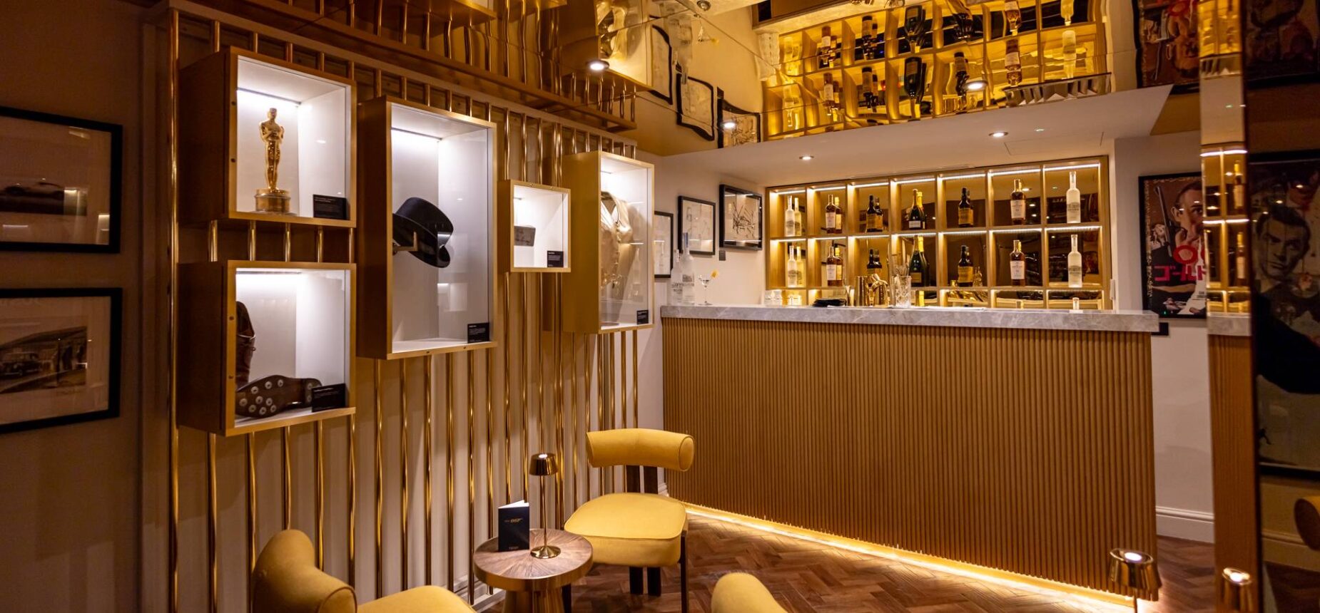 The 007 At Burlington Arcade