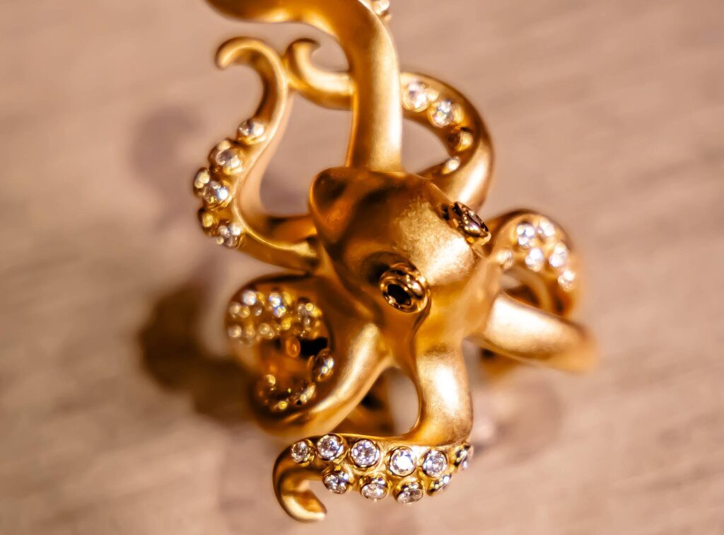 Faberge Octopussy Ring LS James Bond 007