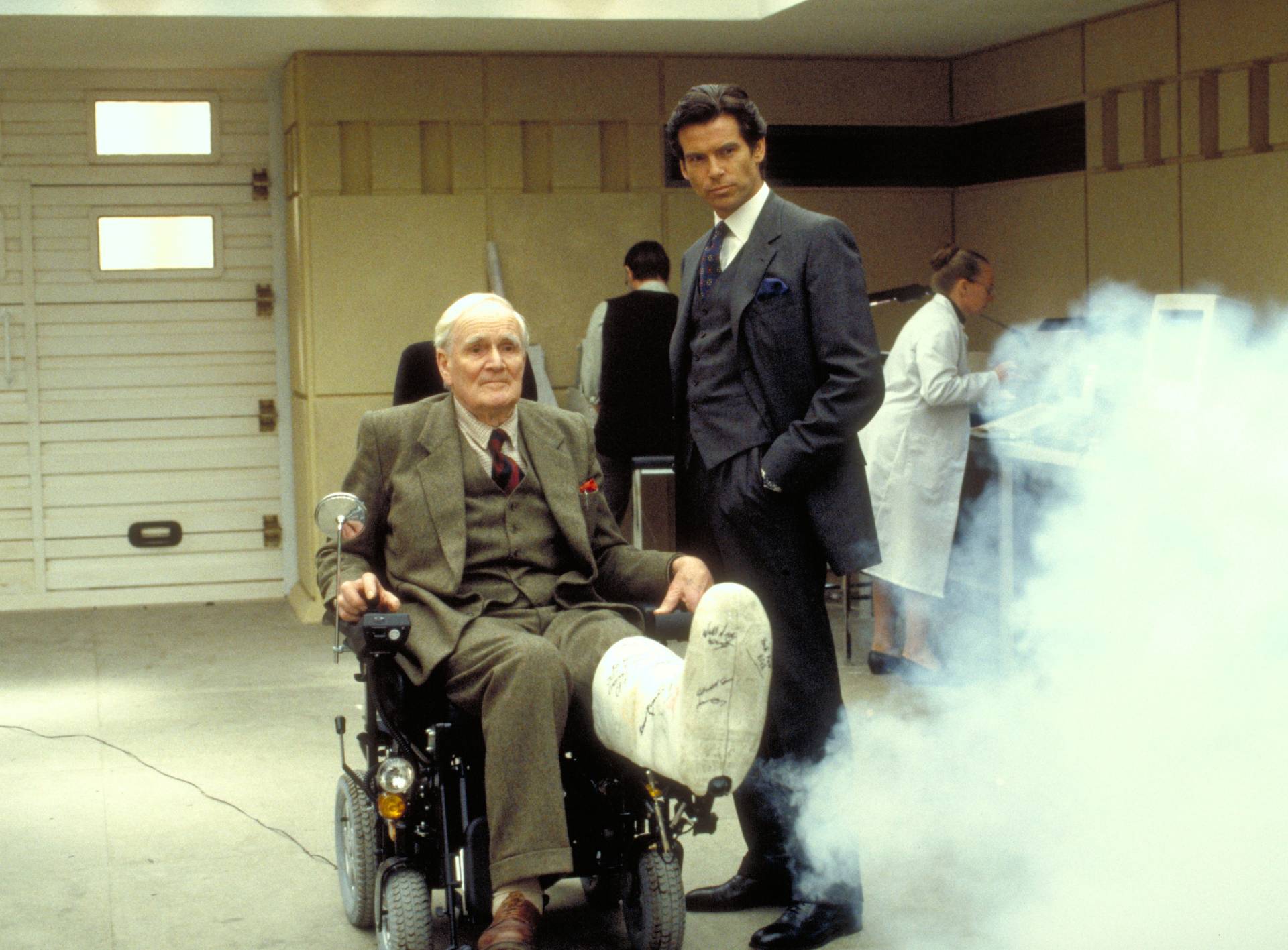 Ten Unforgettable Desmond Llewelyn Moments
